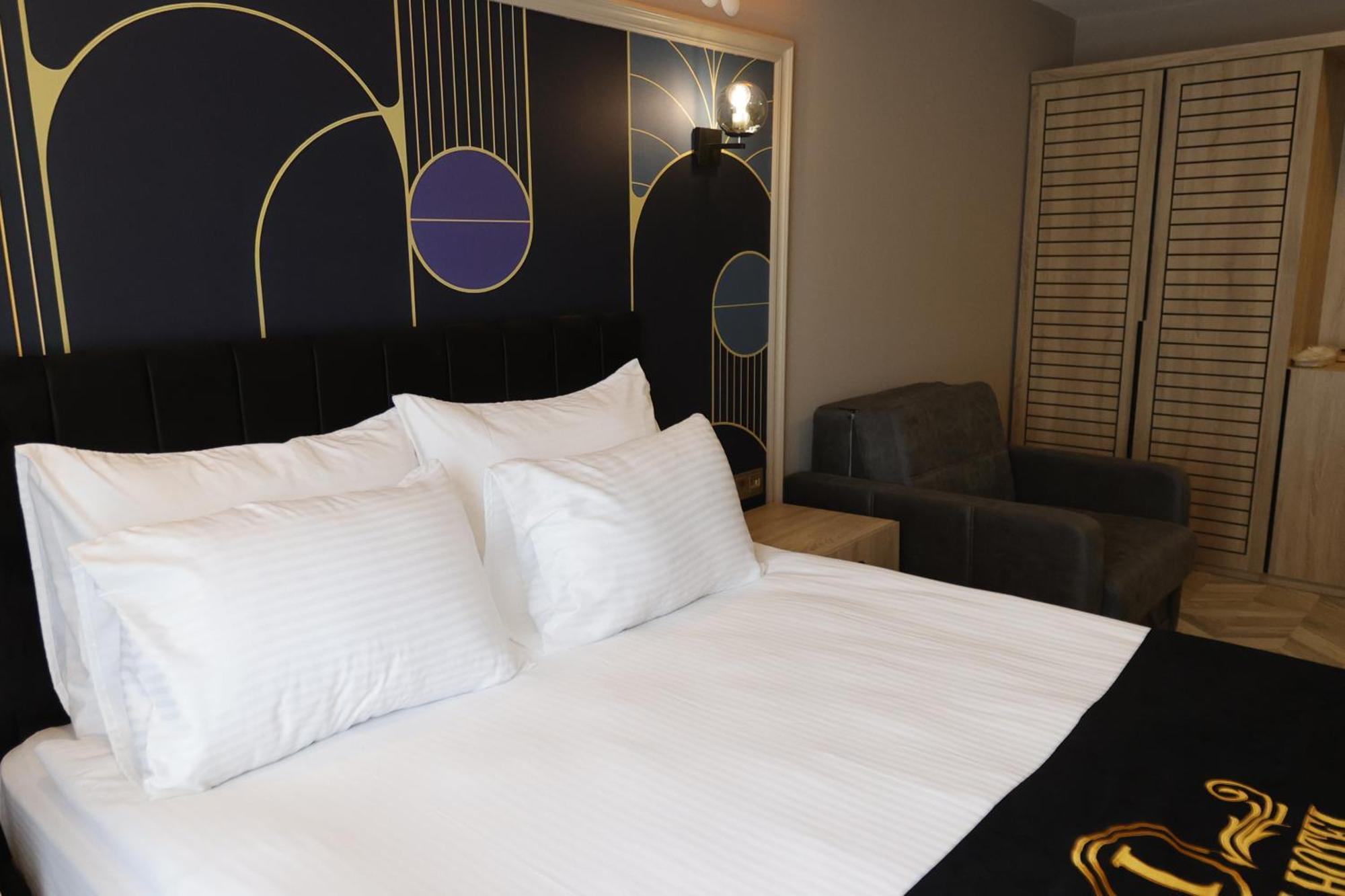 Iron Loft Hotel 이스파르타 외부 사진