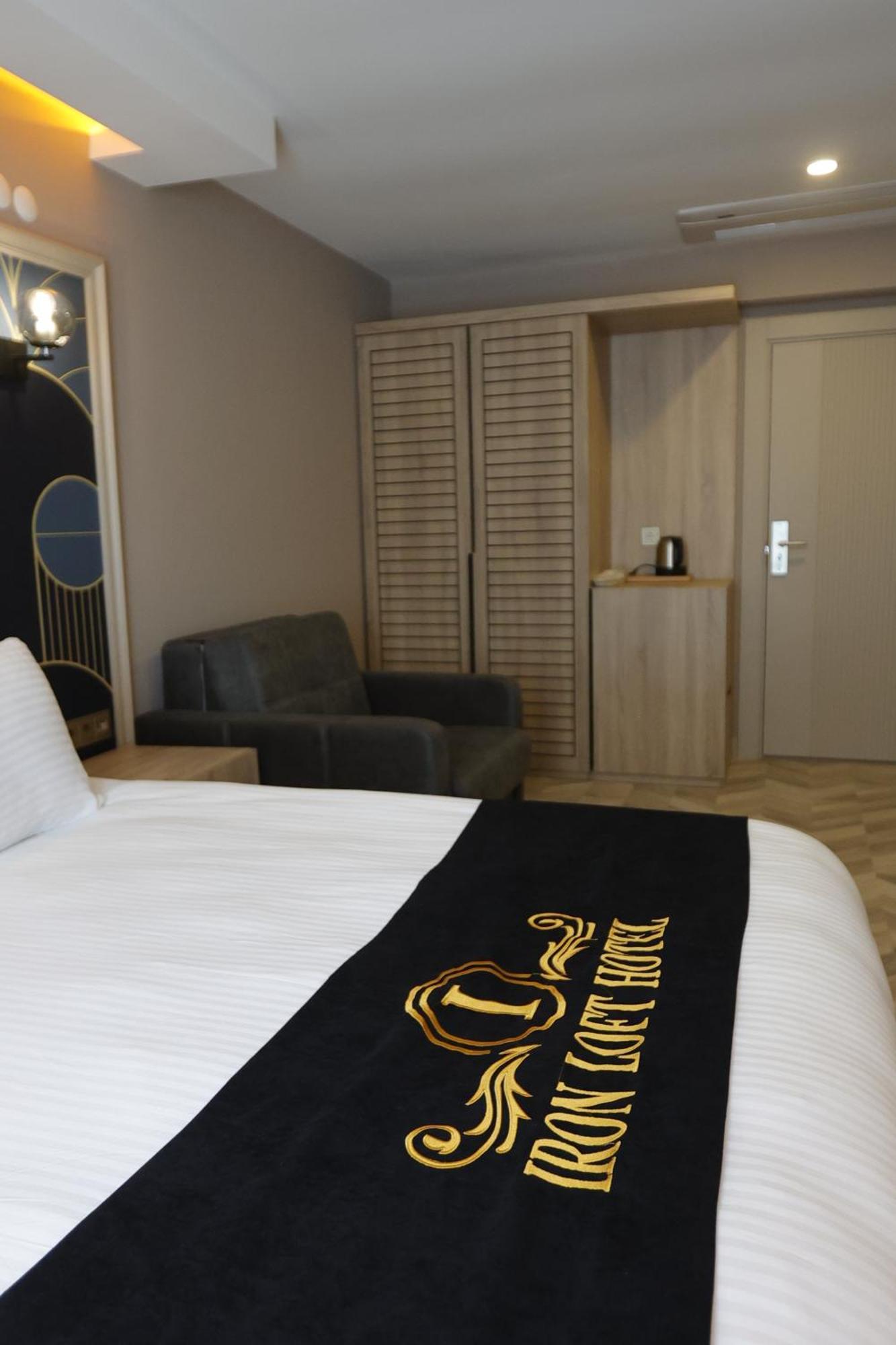 Iron Loft Hotel 이스파르타 외부 사진